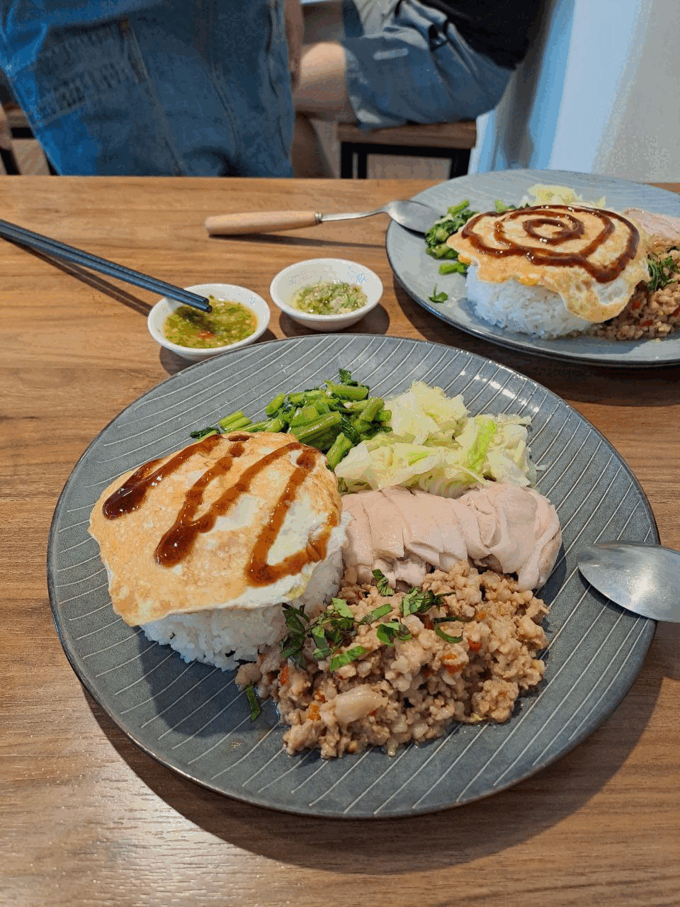 【食記】老陳海南雞飯